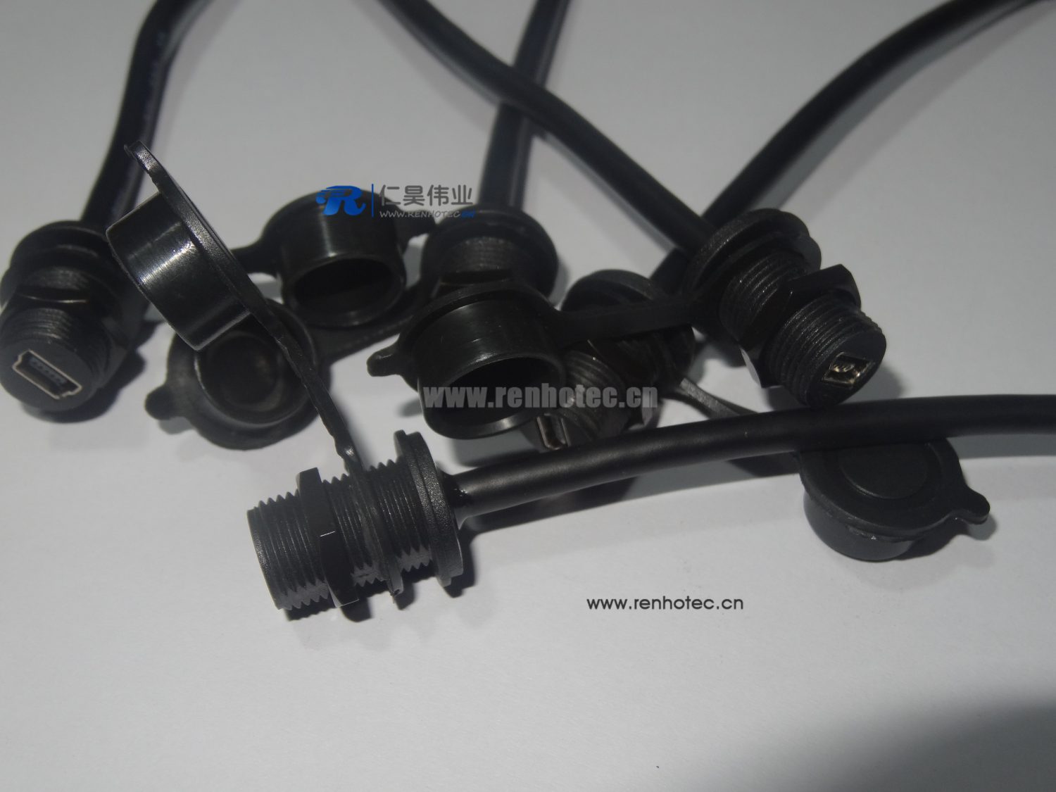 Mini USB IP67 bulkhead Connector 5pin M121.0 Female to MX1.25 with